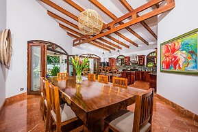 Blue Jewel Oceanfront Private Villa