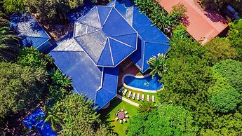 Blue Jewel Oceanfront Private Villa