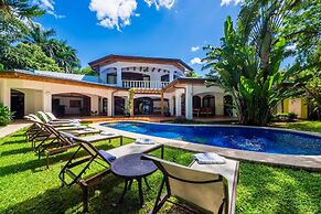 Blue Jewel Oceanfront Private Villa