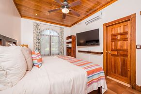 Blue Jewel Oceanfront Private Villa