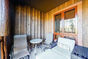 1 Bedroom Ski in, Ski Out Mountain Vacation Rental Just Steps from the