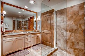 1 Bedroom Ski in, Ski Out Mountain Vacation Rental Just Steps from the