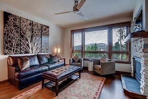 1 Bedroom Ski in, Ski Out Mountain Vacation Rental Just Steps from the