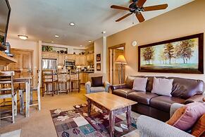 Premier 2 Bedroom Mountain View Condo Located in Historic Downtown Bre