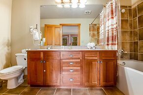 3 Bedroom Colorado Mountain Vacation Rental in River Run Village With 