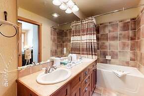 3 Bedroom Colorado Mountain Vacation Rental in River Run Village With 