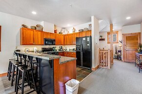 3 Bedroom Colorado Mountain Vacation Rental in River Run Village With 