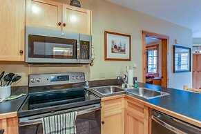 1 Bedroom Plus Murphy Mountain Condo in River Run Village with Hot Tub