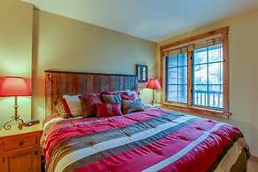 1 Bedroom Plus Murphy Mountain Condo in River Run Village with Hot Tub