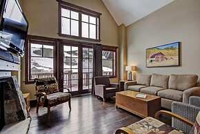 Expansive 4 Bedroom Ski in, Ski out One Ski Hill Residence Located at 