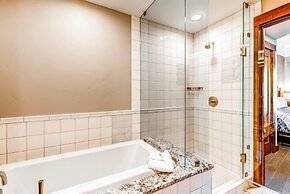 One Bedroom Luxury Condo on Main Street in Downtown Breckenridge