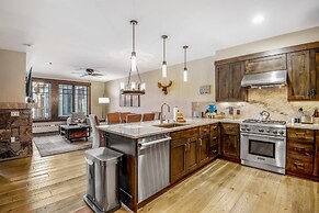 One Bedroom Luxury Condo on Main Street in Downtown Breckenridge