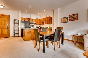 1 Bedroom Mountain View Condo Located in Historic Downtown Breckenridg