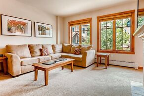 1 Bedroom Mountain View Condo Located in Historic Downtown Breckenridg