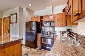 1 Bedroom Mountain View Condo Located in Historic Downtown Breckenridg