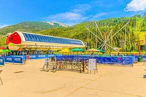 1 Bedroom Mountain Chic Condo in River Run Village Just a Short Walk t