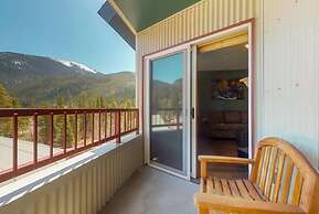 1 Bedroom Mountain Chic Condo in River Run Village Just a Short Walk t