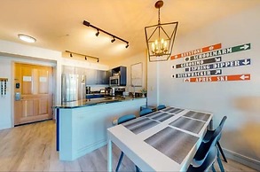 1 Bedroom Mountain Chic Condo in River Run Village Just a Short Walk t