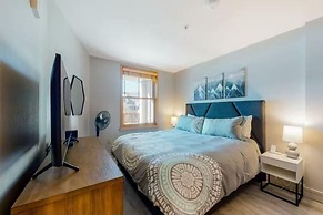 1 Bedroom Mountain Chic Condo in River Run Village Just a Short Walk t