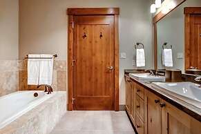 Luxury 2 Bedroom Ski in, Ski out One Ski Hill Residence Located at the