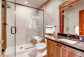 Luxury 2 Bedroom Ski in, Ski out One Ski Hill Residence Located at the