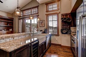 Luxury 3 Bedroom Ski in, Ski out  One Ski Hill Residence Located at th