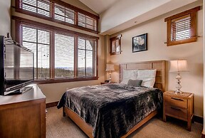 Luxury 3 Bedroom Ski in, Ski out  One Ski Hill Residence Located at th