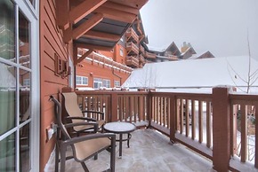 Luxury 1 Bedroom Ski in, Ski out One Ski Hill Residence Located at the