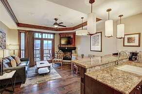 Luxury 1 Bedroom Ski in, Ski out One Ski Hill Residence Located at the