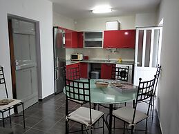 Sleep & Go Faro Airport Guest House