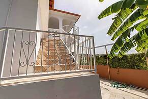 Runaway Bay Gem Villa