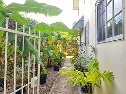 I Heart JA Willow Garden Retreat-Mona