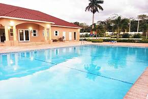 Serenity Retreat Villa Drax Hall