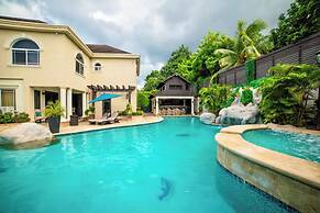 Orchids & Palms Villa