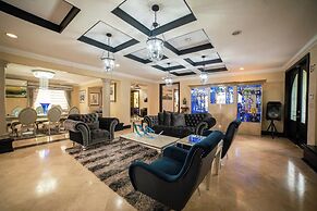 Orchids & Palms Villa