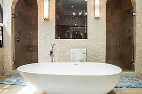 Orchids & Palms Villa