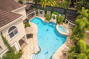 Orchids & Palms Villa