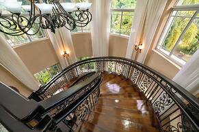 Orchids & Palms Villa