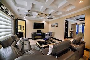 Orchids & Palms Villa