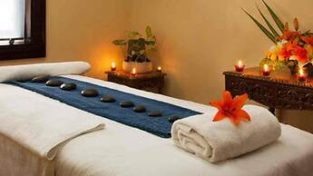 Orchids & Palms Villa