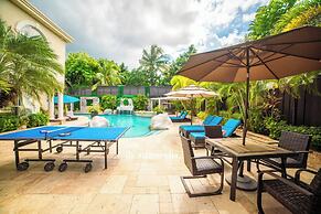 Orchids & Palms Villa