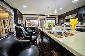 Orchids & Palms Villa