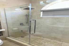 Orchids & Palms Villa