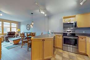 1 Bedroom Mountain Condo in River Run Village with Beautiful Mountain 