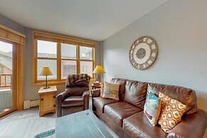 1 Bedroom Mountain Condo in River Run Village with Beautiful Mountain 