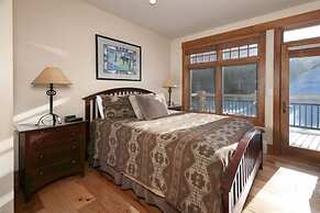 Premier 2 Bedroom Ski in, Ski out Lone Eagle Condo With the Best Acces