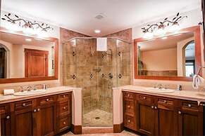 Premier 4 Bedroom Ski in, Ski out Lone Eagle Condo With the Best Acces