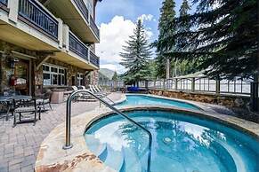 Premier 4 Bedroom Ski in, Ski out Lone Eagle Condo With the Best Acces