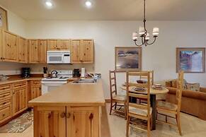 1 Bedroom Colorado Vacation Rental in River Run Village Steps from the