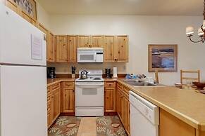 1 Bedroom Colorado Vacation Rental in River Run Village Steps from the
